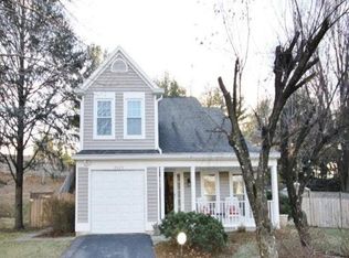12329 Exbury St, Herndon, VA 20170