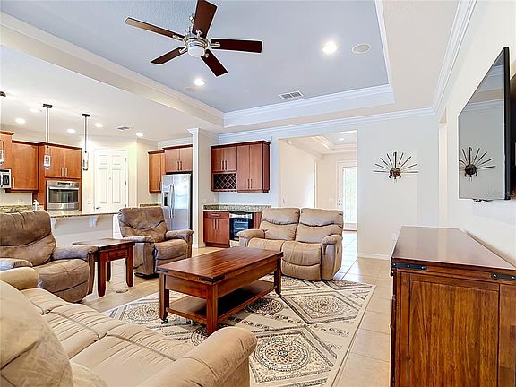 4th image of 686 Irvine Ranch Rd