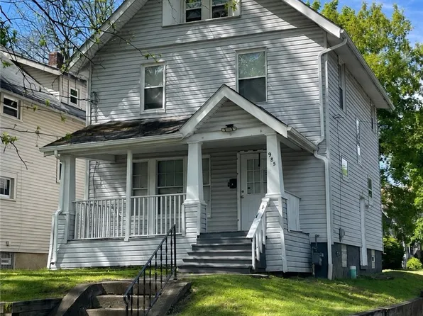 985 Bloomfield Ave, Akron, OH 44302