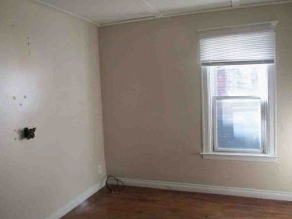 4th image of 265 North Ave