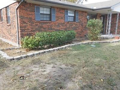 2nd image of 342 NW 65th St
