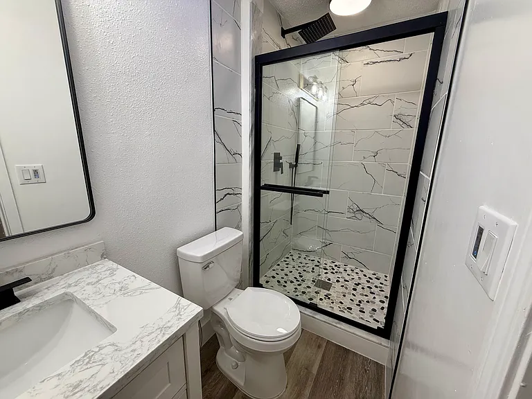 6481 Colonial Dr — Photo 8