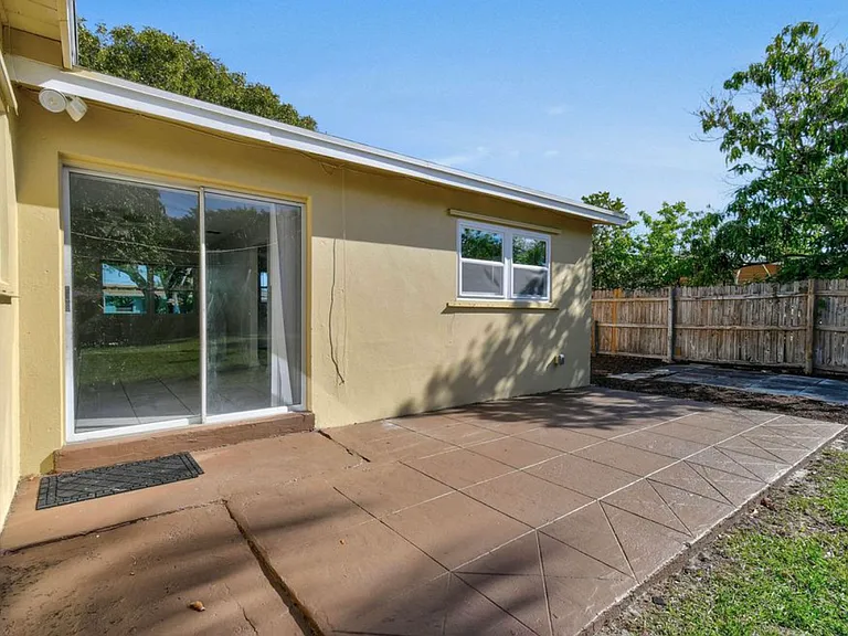 836 Evergreen Dr — Photo 28