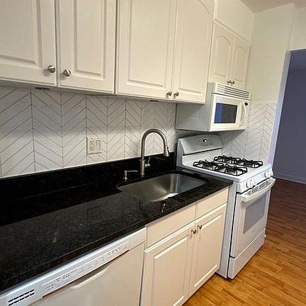 4th image of 5909 Tamar Dr Unit 3