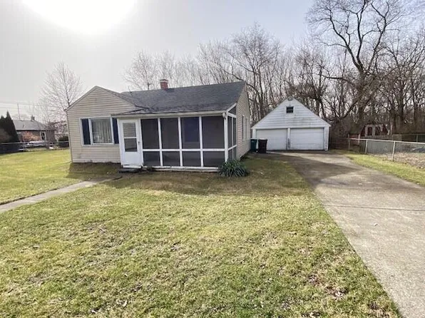 17 W 71st Pl, Merrillville, IN 46410