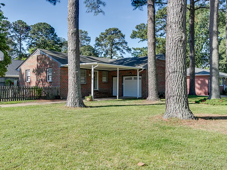 101 Lamper Rd — Photo 3