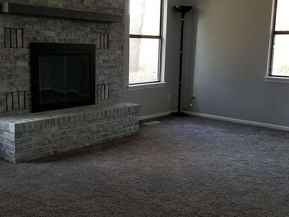 2nd image of 2728 Shagbark Cir