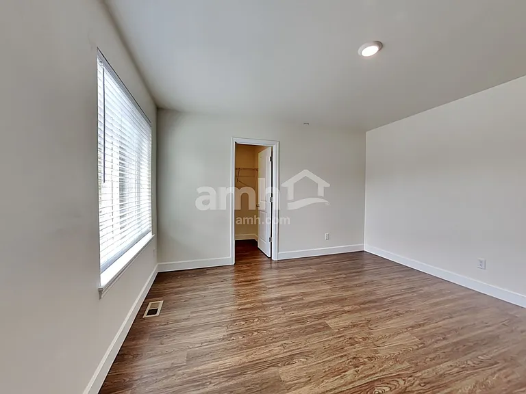 10613 138th St E — Photo 18