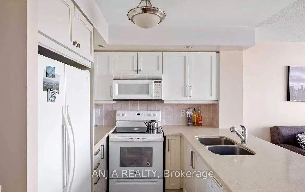2 bed, $2,350 — Photo 1