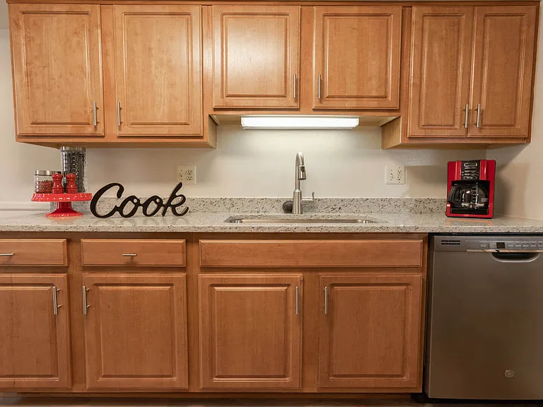 Cromwell Valley Apartments — Photo 4