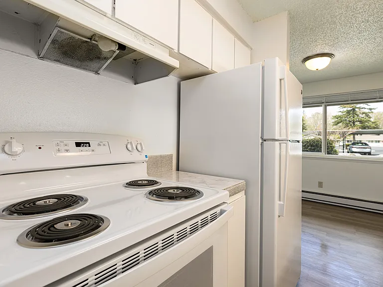 Timberwood Apartments — Photo 25