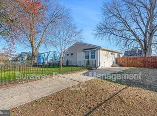 213 Cardinal Ln, Mount Holly, NJ 08060