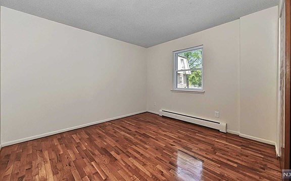 5th image of 318-322 E Anderson St #322A