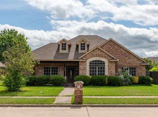 102 Whipperwill Way, Red Oak, TX 75154