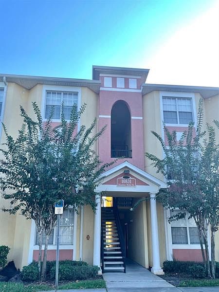 1st image of 10831 Windsor Walk Dr #1201