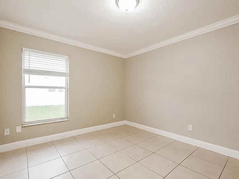 2708 Ashley Ct — Photo 14