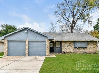 6802 Log Hollow Dr, Houston, TX 77088