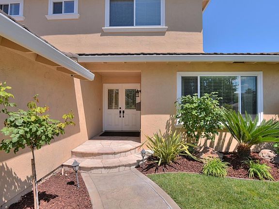 5th image of 5058 Glouchester Ct