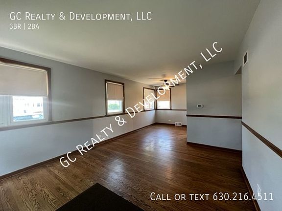 3rd image of 5547 N Oketo Ave