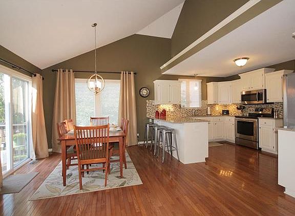 5th image of 1547 Carriage Cir