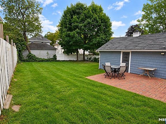 3rd image of 138 Homestead Place