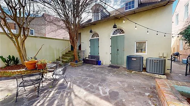 1017 Conti St #2 — Photo 2