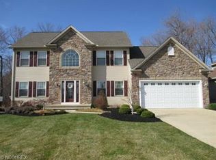 38671 Andrews Ridge Way, Willoughby, OH 44094