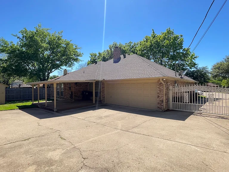 2709 Serenade Ct — Photo 23
