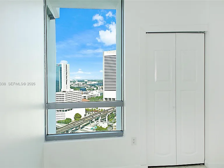 350 S Miami Ave #2713 — Photo 31