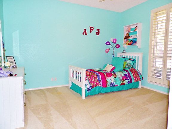 2nd image of 5613 Heartland Ave