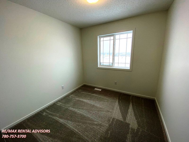 Edmonton House for rent - 3 Bedrooms — photo 16