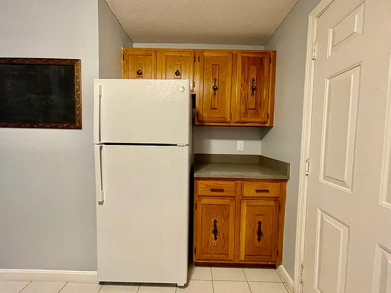 6 Squire Ct #2 — Photo 9