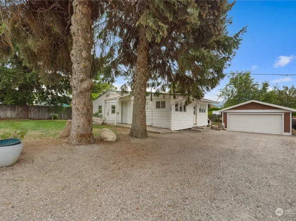 1240 5th Street NE, East Wenatchee, WA 98802