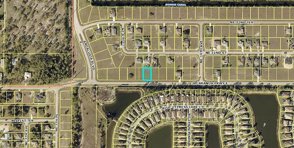 1st image of 901 Jacaranda Pkwy E
