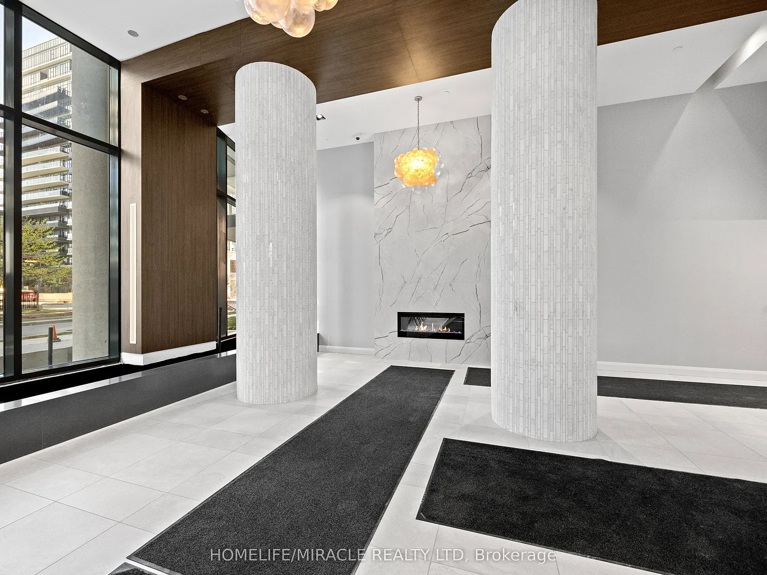 2 bed, $2,400 — Photo 3