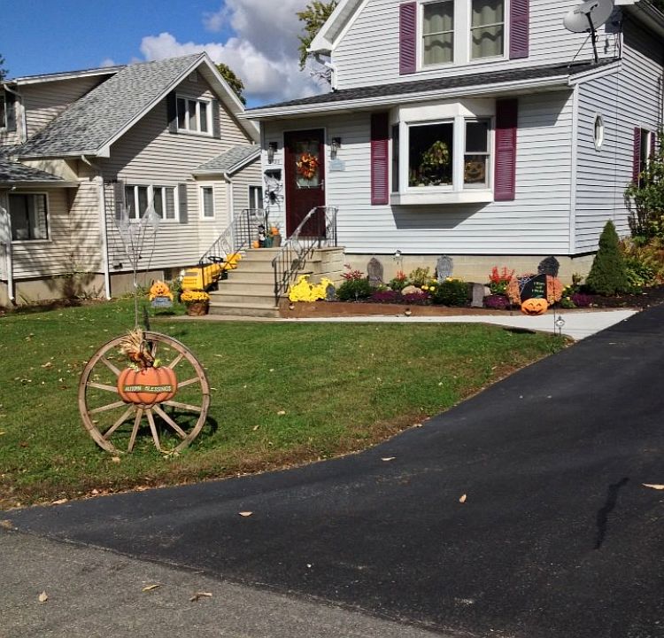 1st image of 2750 2nd St