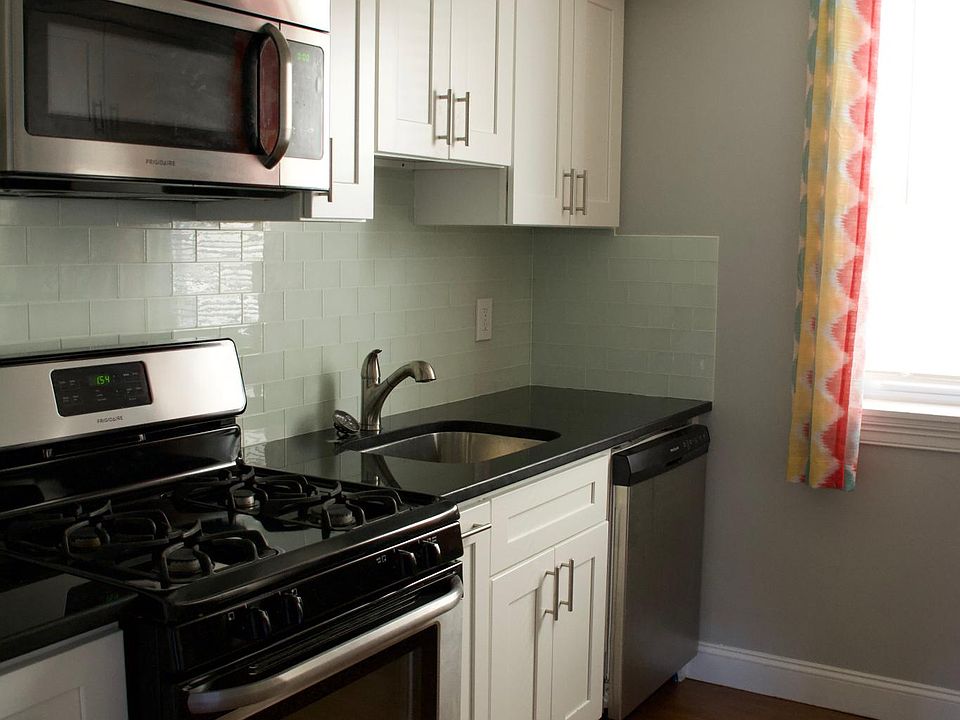 1st image of 80 Cowles Ave #99