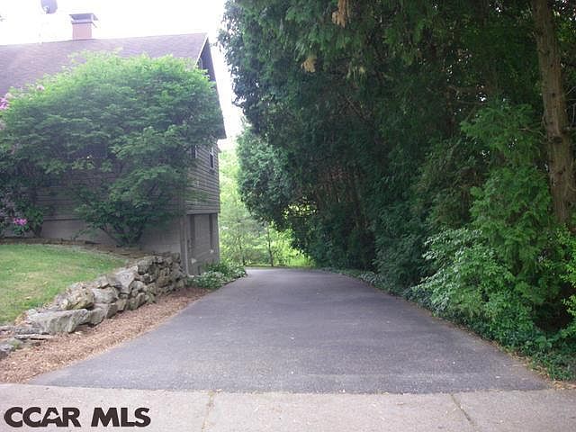 2nd image of 852 N Allen St