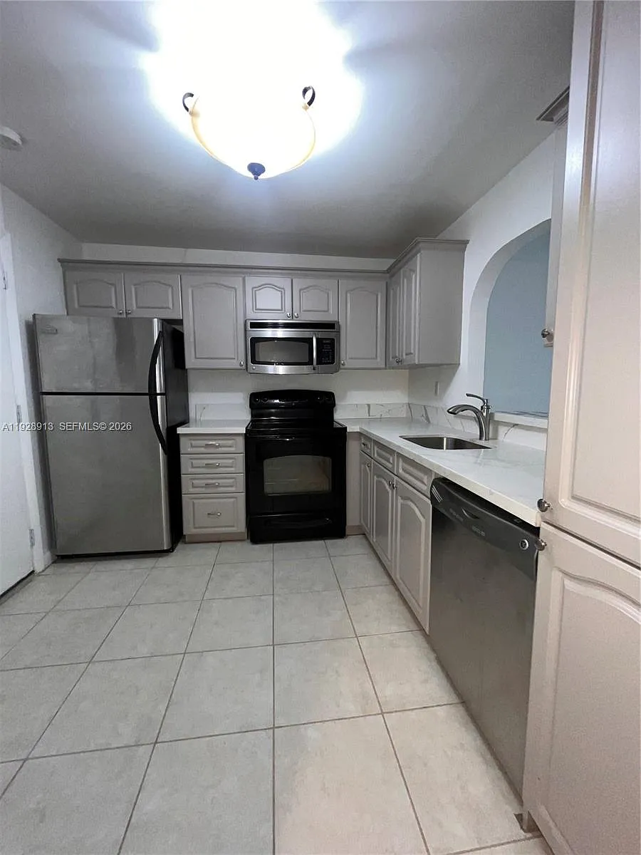Building Photo - 403 NW 68th Ave #206