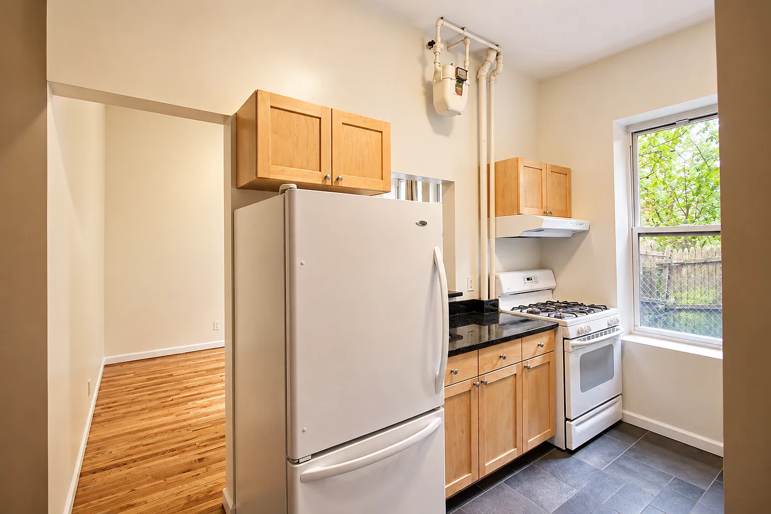 19 Christopher Street — Photo 3