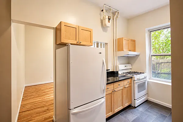 Kitchen, photo 1