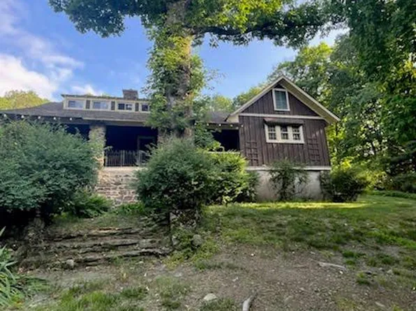 14624 Hilltop Rd, Cascade, MD 21719