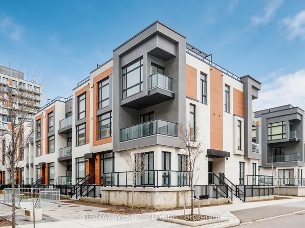 12 David Eyer Rd #1103, Richmond Hill, ON L4S 0N4