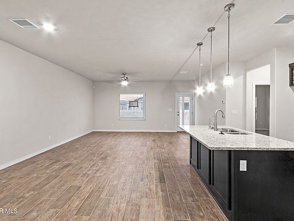 5th image of 13155 Gusart Ave