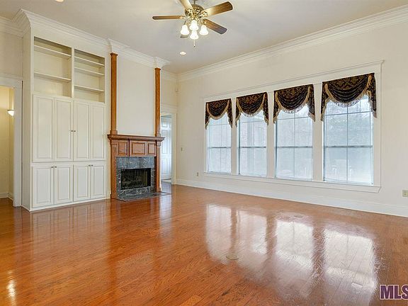3rd image of 1424 Campden Dr