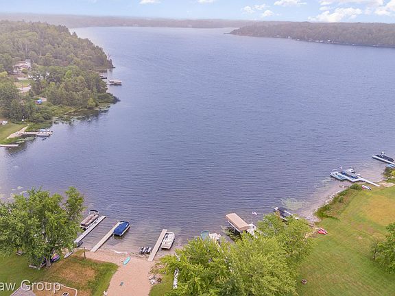 4th image of 4448 Loon Lake Rd