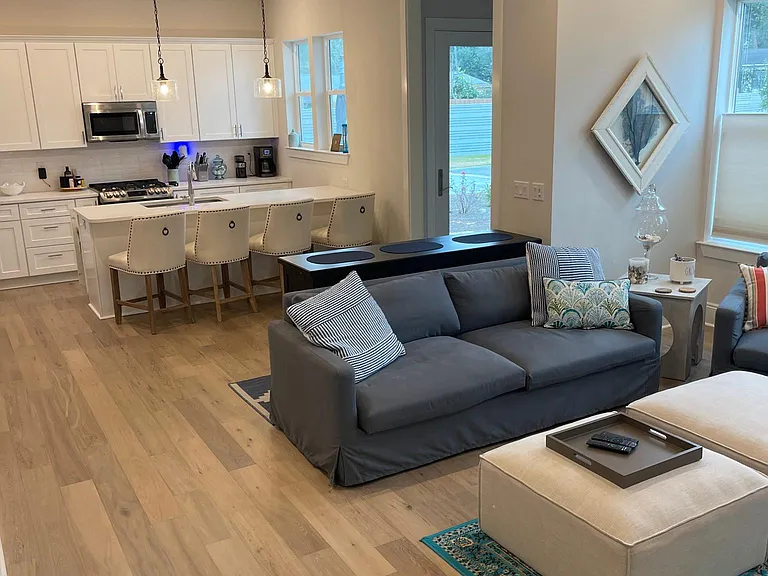 58 Sunset Key Ct — Photo 2