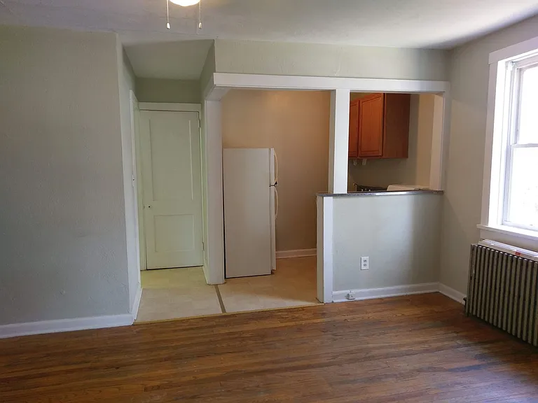 11 New St — Photo 6