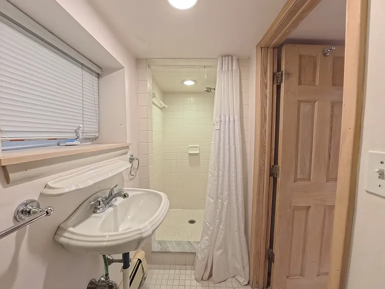 36 Derby Pl — Photo 11