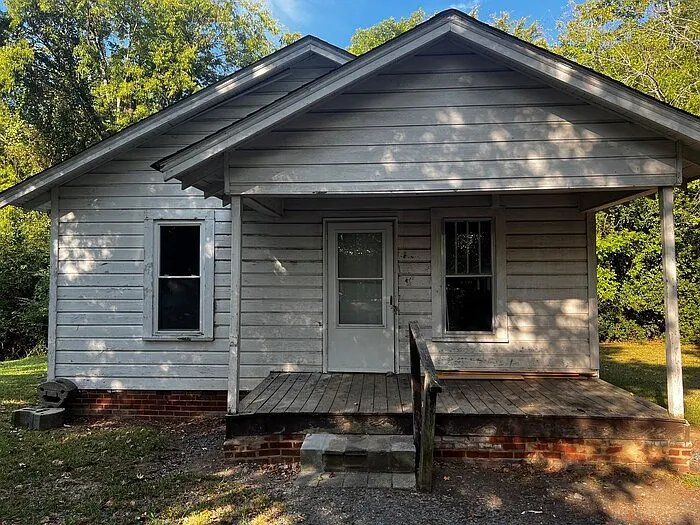 209 Berry Ave